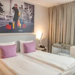 Hotel City Lugano Otel 4*