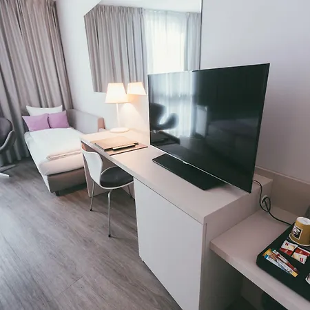 Hotel City Lugano Готель 4*