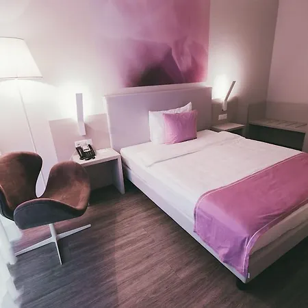 Hotel City Lugano Готель 4*