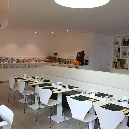 Hotel City Lugano Готель