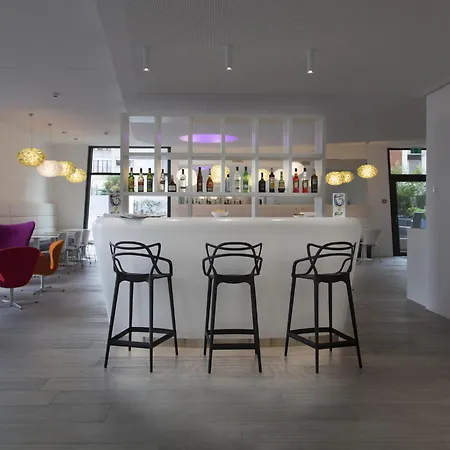 Hotel City Lugano Готель 4*